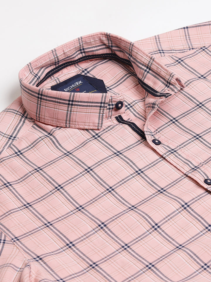 Men Pink Slim Fit Checkered Casual Shirt