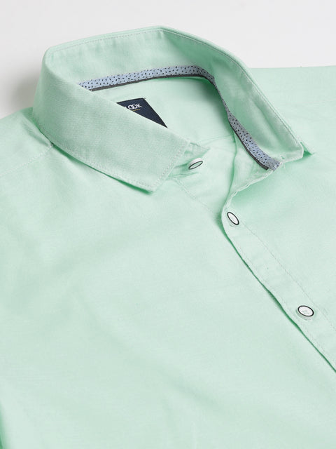 Men Light Green Slim Fit Solid Casual Shirt