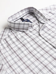 Men White Slim Fit Solid Casual Shirt