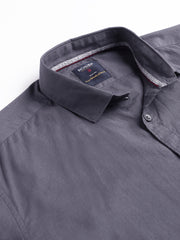 Men Dark Navy Slim Fit Solid Casual Shirt
