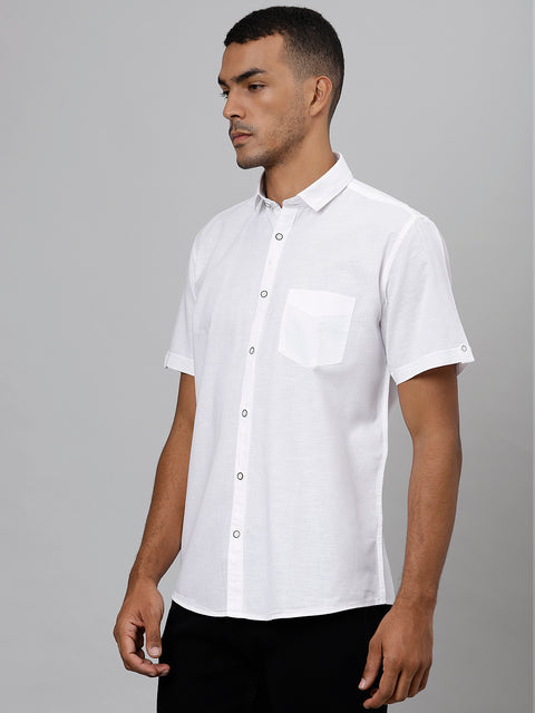 Men White Slim Fit Solid Casual Shirt