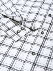Men White Slim Fit Checkered Casual Shirt