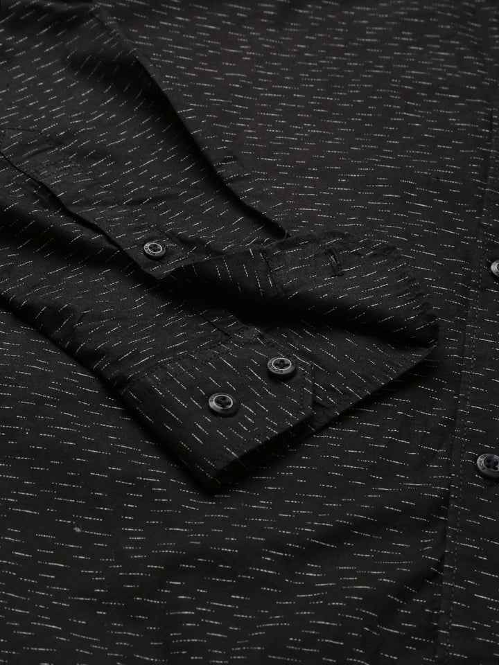Men Black Slim Fit Printed Casual Shirt