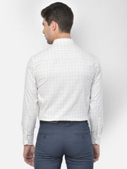 Men White Regular Fit Checkered Formal Shirt