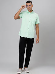 Men Light Green Slim Fit Solid Casual Shirt