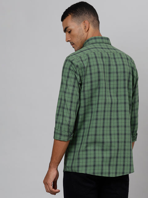 Men Green  Slim Fit Checkered Casual Shirt