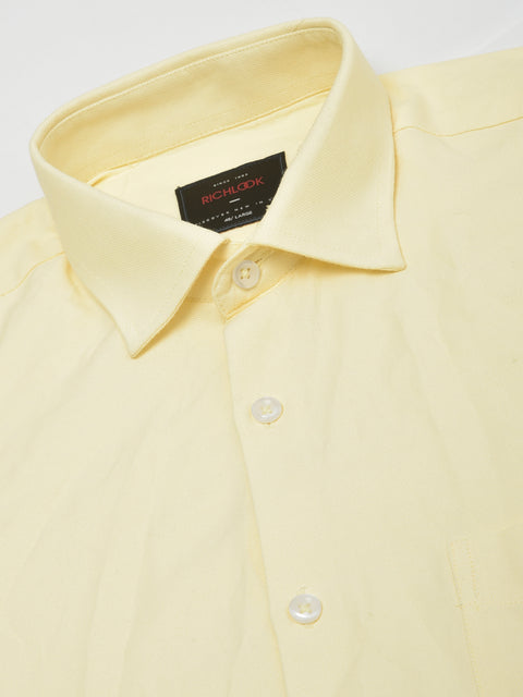 Men Pastel Yellow Regular Fit Solid Formal Shirt