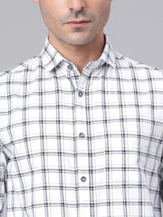 Men White Slim Fit Checkered Casual Shirt