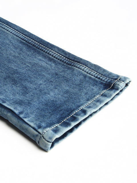 Men Ice Blue Slim Fit Mid Rise Clean Look Strechable Jeans