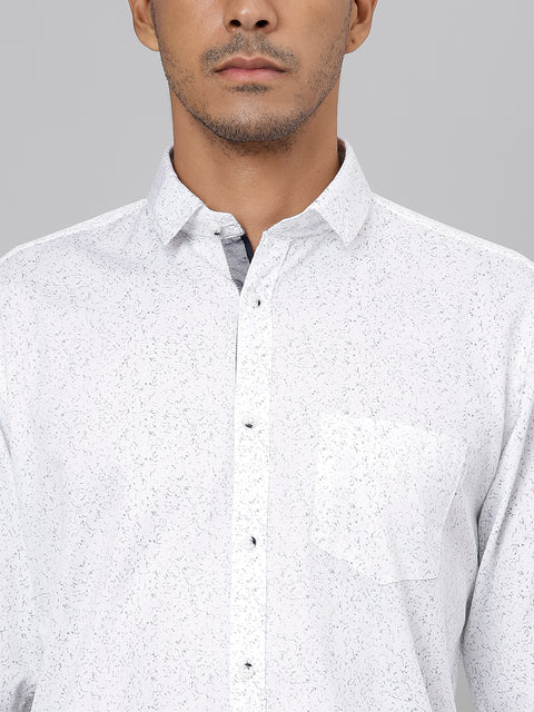 Men White Slim Fit Printed Casual Shirt