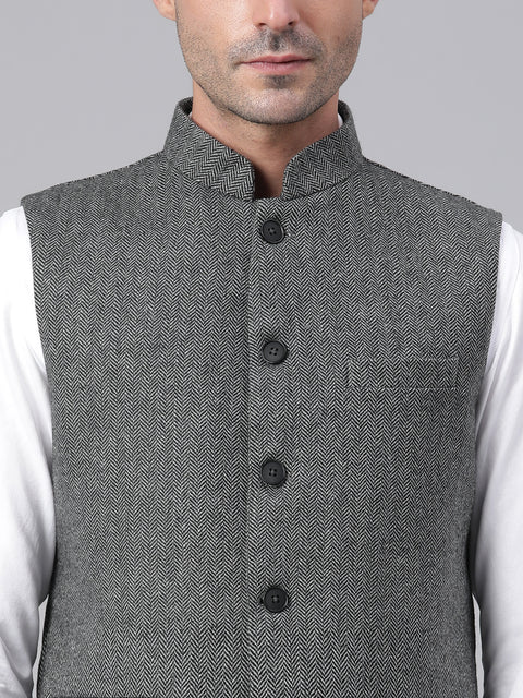 Men Black Regular Fit Solid Casual Waist Coat